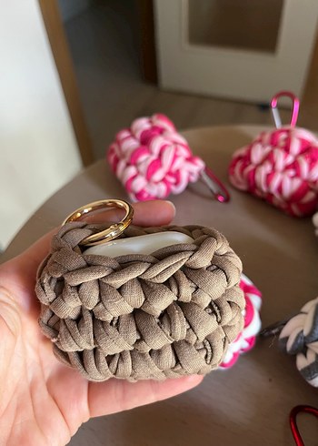 Pembe Elastik Kadın Anahtarlık AirPods kılıf - Görsel 7