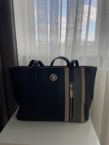 US POLO ASSN SİYAH DERİ FERMUARLI KOL ÇANTASI