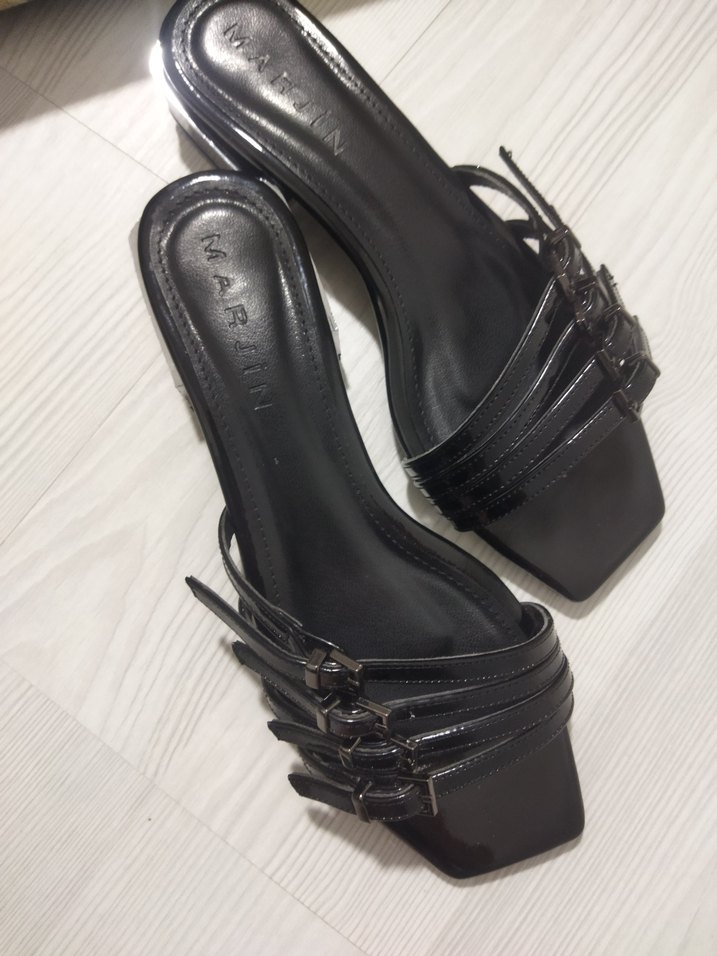 Siyah Tokalı Topuklu Kadın terlik - Görsel 2