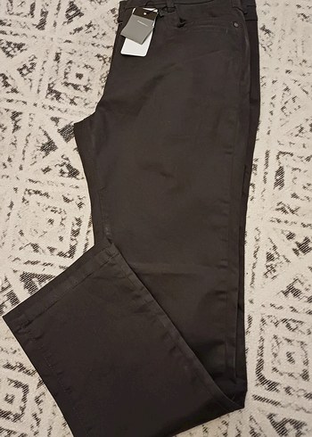 Zara Siyah Duz Kesim Pantolon