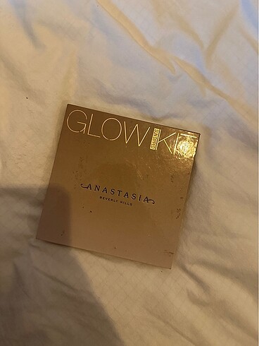 Anastasia beverly hills glow kit