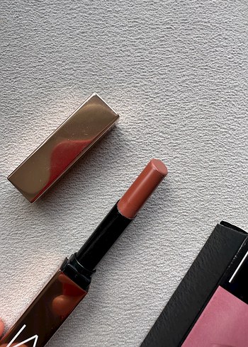  Beden NARS afterglow ruj