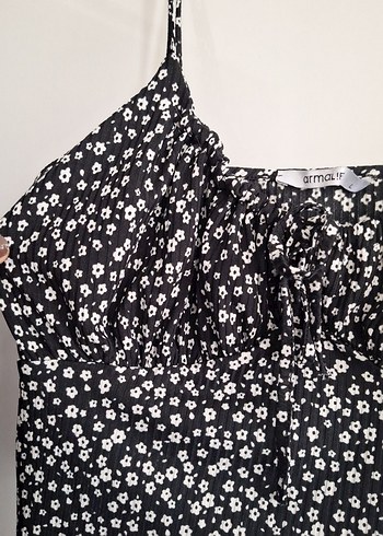 Siyah Beyaz Çiçekli İnce Askılı Büstiyer - Görsel 3