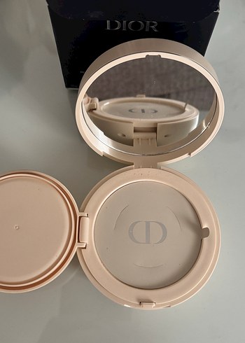 Dior Diorskin Forever Cushion Pudra 010 - Görsel 2