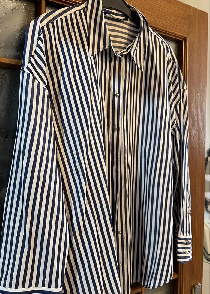 Zara laci parıltılı çizgili gömlek - Görsel 2