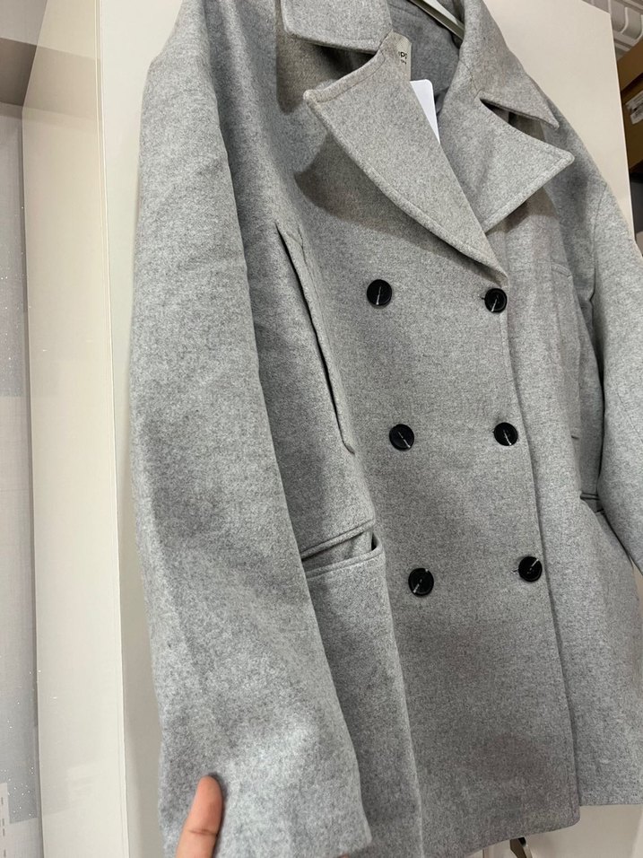 Çift Düğmeli Gri Kaban - Görsel 4