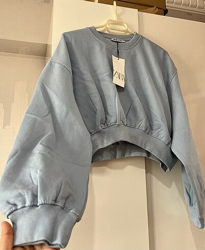 Zara sweatshirt