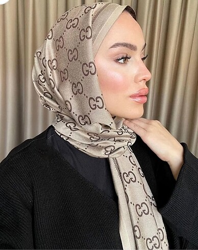 Çift taraflı şal