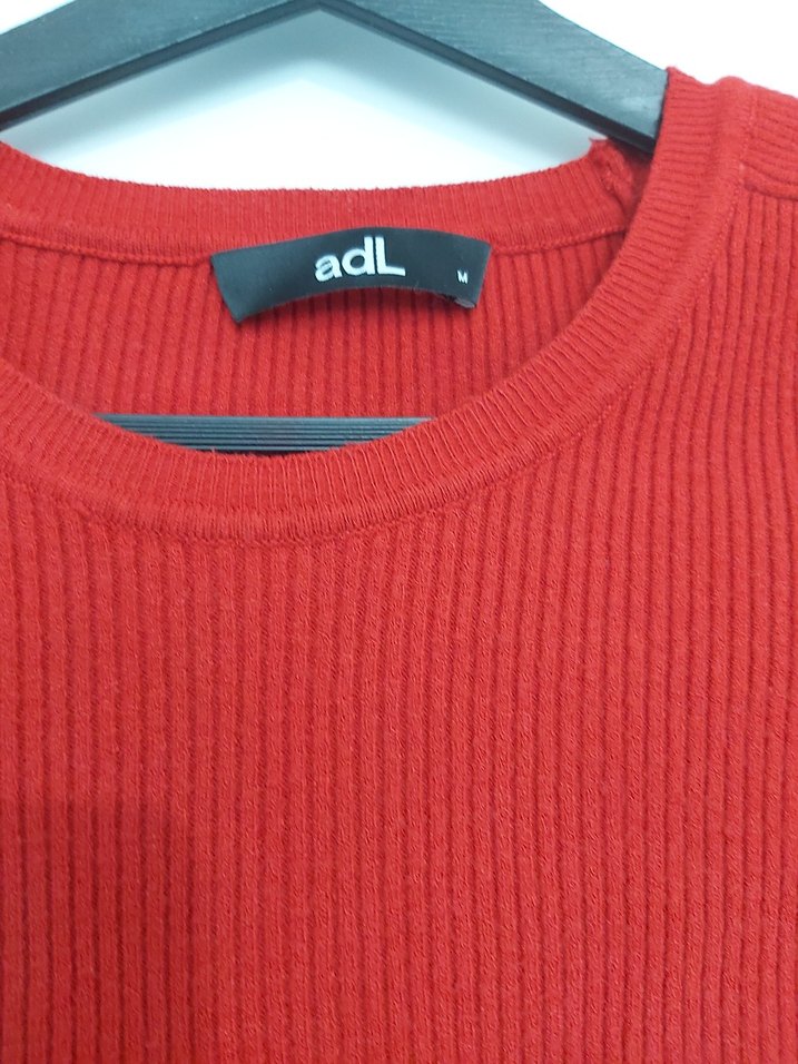 ADL Düğmeli Kırmızı Kısa Kollu Kadın Kazak - Görsel 2