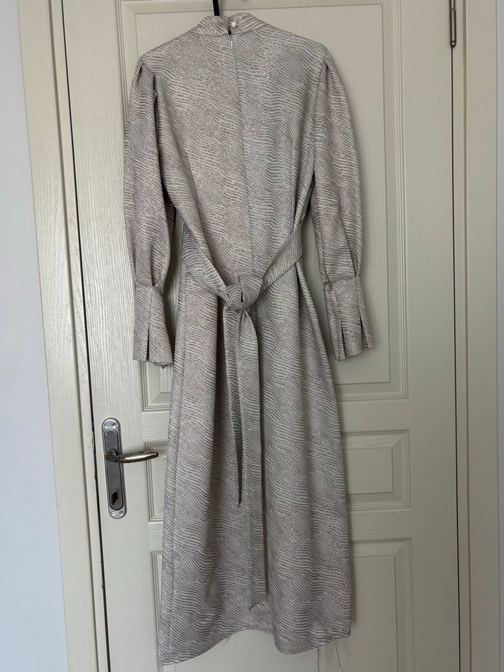 Gri Uzun Keten Elbise, Yüksek Yaka, Drapeli - Görsel 3