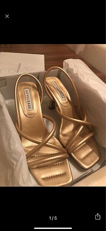 LUTVELİZADE gold topuklu