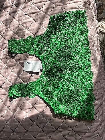 H&M crop