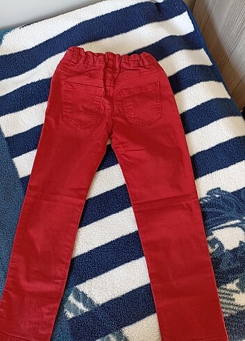 6 Yaş Beden kırmızı Renk Erkek pantolon 