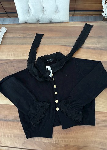 Düğmeli Siyah Dantelli Kadın Hırka - Görsel 4