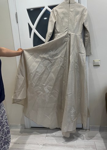 Nakışlı Uzun Parlak Bej Kadın Abiye - Görsel 7