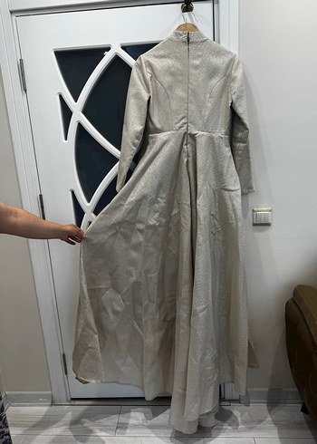 Nakışlı Uzun Parlak Bej Kadın Abiye - Görsel 6