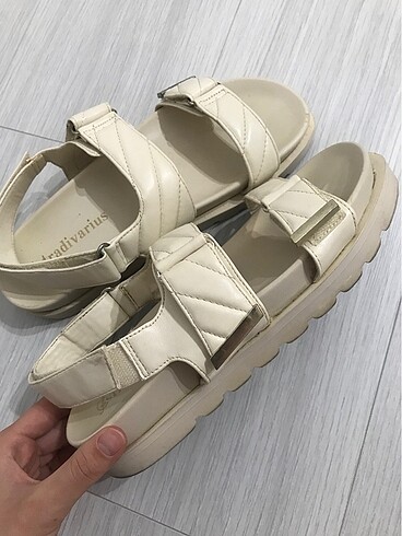 Stradivarius stardivarius kadın sandalet