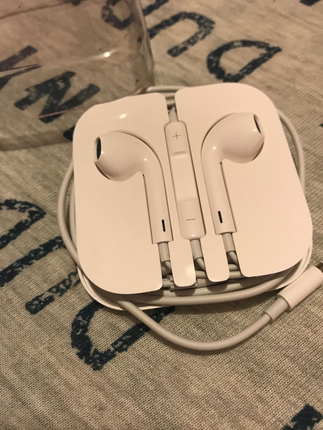 Apple Watch Apple mikrofonlu kulaklık 
