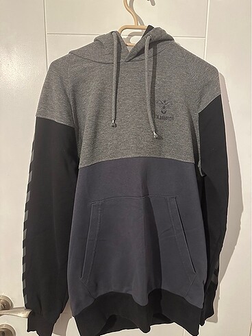 Hummel sweatshirt