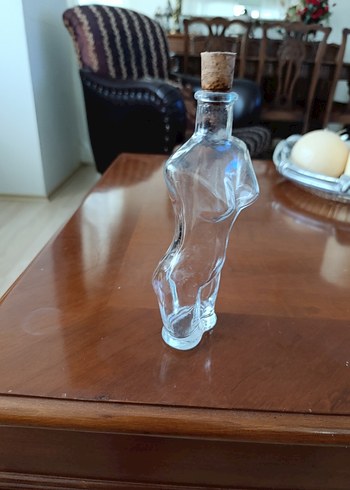 Kadın Vücut Şekilli Cam Şişe - Görsel 2