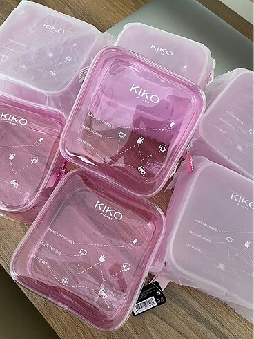 kiko pembe makyaj çantası