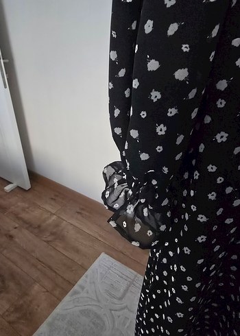 LC Waikiki Siyah Puantiyeli Uzun Kollu Elbise - Görsel 3