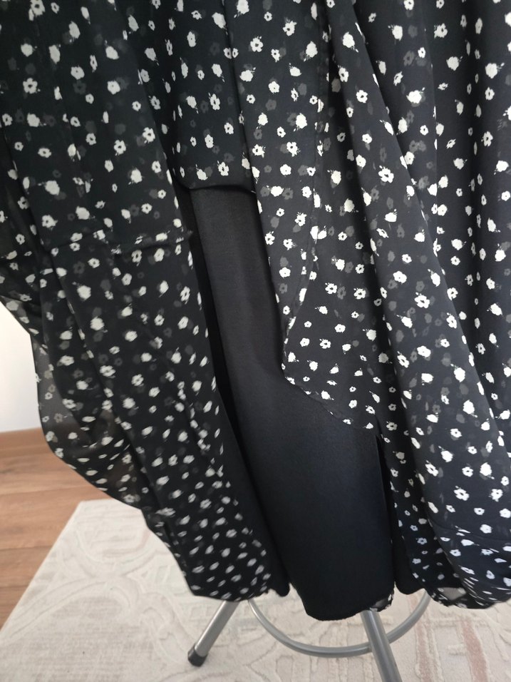 LC Waikiki Siyah Puantiyeli Uzun Kollu Elbise - Görsel 5