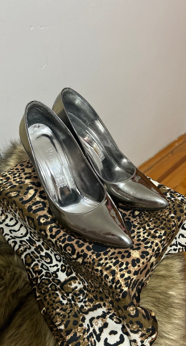 Gri Parlak Yılan Desenli İnce Topuklu Kadın Ayakkabı - Görsel 2