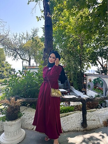 38 Beden Bordo kuşaklı elbise