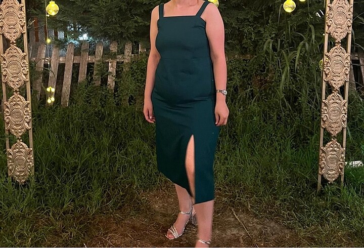 Zümrüt Yeşili Elbise