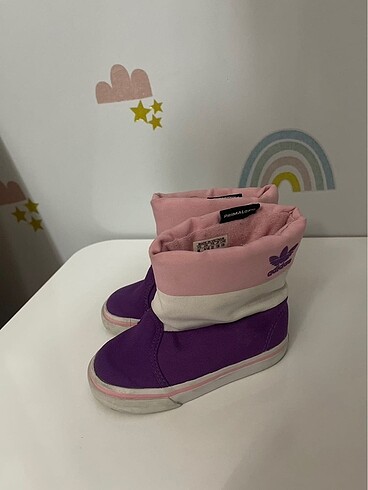 Adidas kız bebek bot