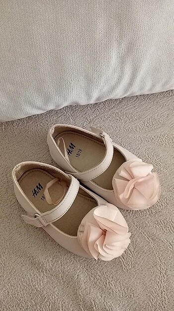H&M H&M kız bebek babet