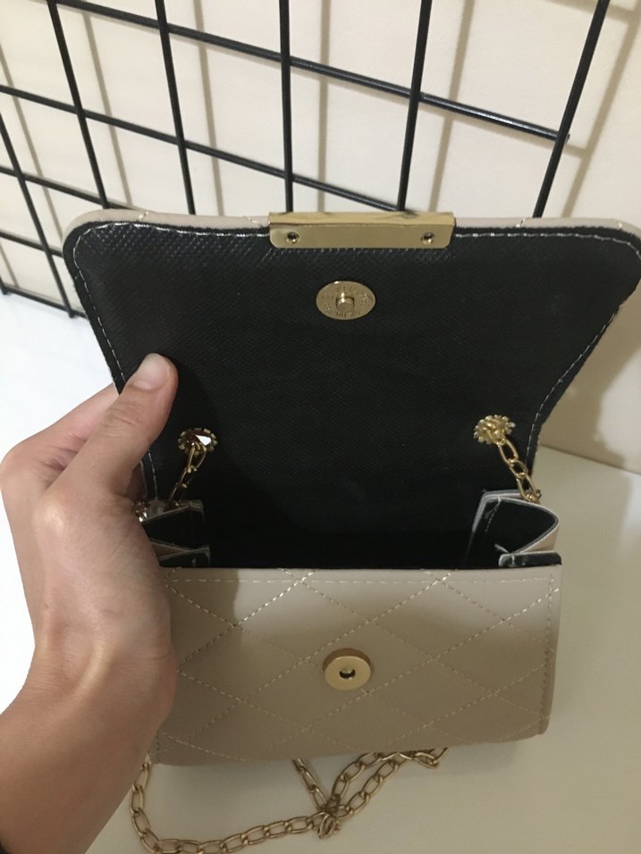 Bej Zincir Detaylı Deri Kadın Çanta - Görsel 2