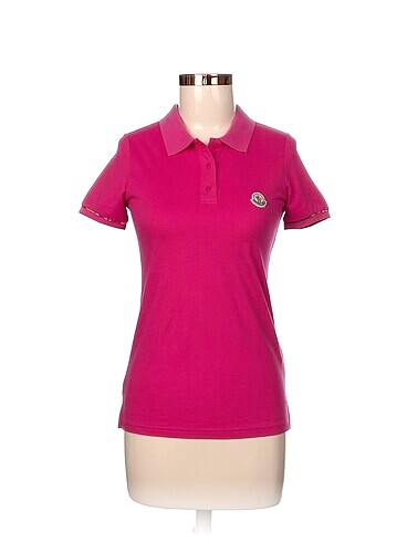 Moncler T-shirt %70 İndirimli.