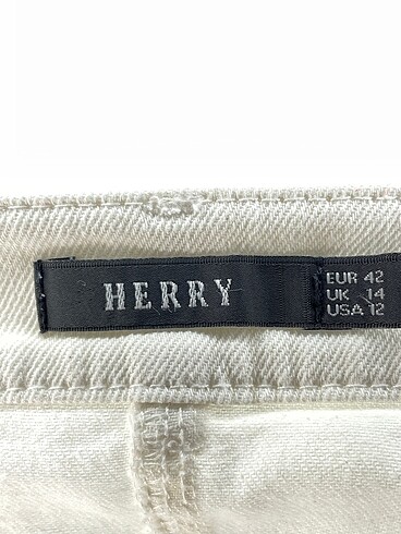 42 Beden beyaz Renk Herry Jean / Kot %70 İndirimli.