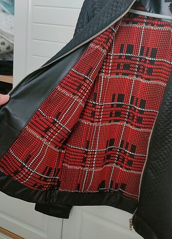 Siyah deri ceket. - Görsel 3