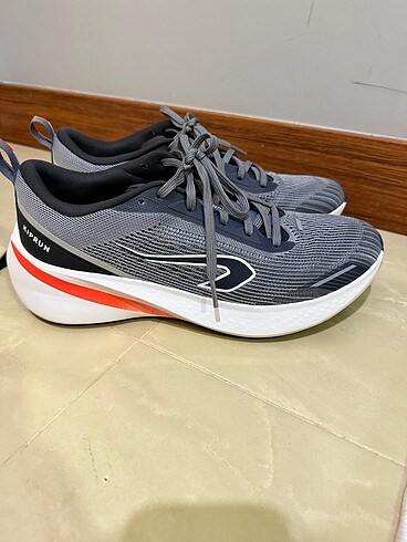Decathlon Kiprun koşu ayakkabısı