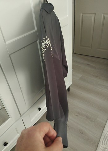 Melike Tatar gri Uzun Kollu taşlı Gömlek - Görsel 3