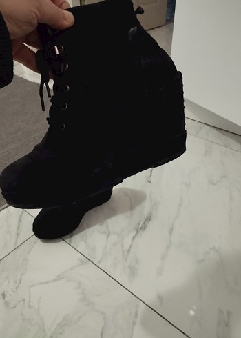 İnci Siyah Süet Hakiki deri Dolgu Topuklu Bot - Görsel 2