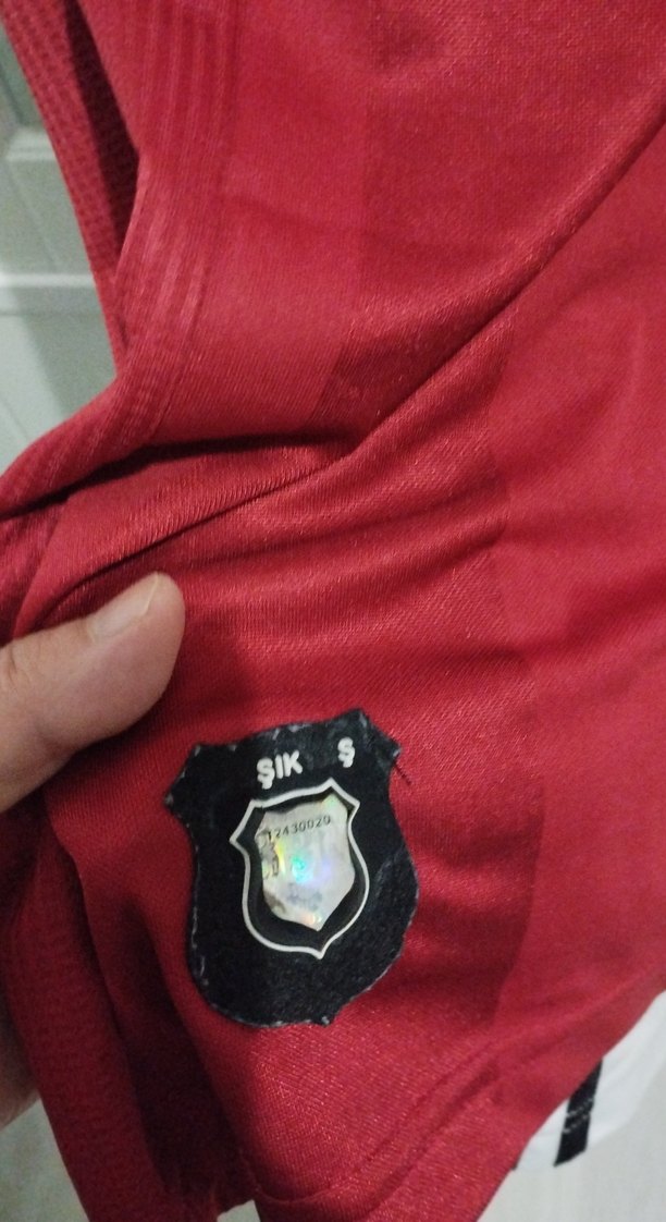 Kırmızı Adidas Beşiktaş Spor Forması - Görsel 2