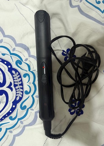 Aprilla  Saç Düzleştirici Siyah - Görsel 4