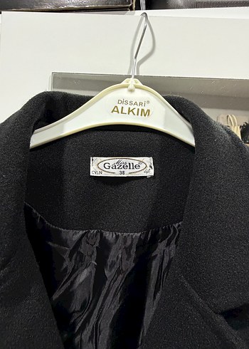 Siyah kaşe Kemerli Kaban - Görsel 4