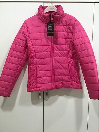 Spor şişme mont