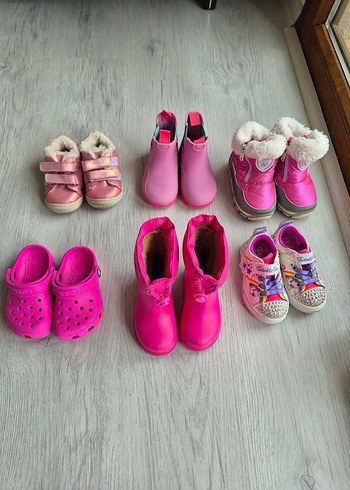igor , skechers, buckhead, mamino , crocs , numaraları farklıdır