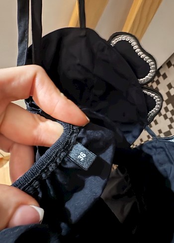 Nakışlı Siyah Bluz - Görsel 4