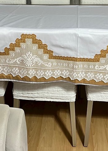 İşlemeli Beyaz Saten Çarşaf Yastık Takımı - Görsel 4