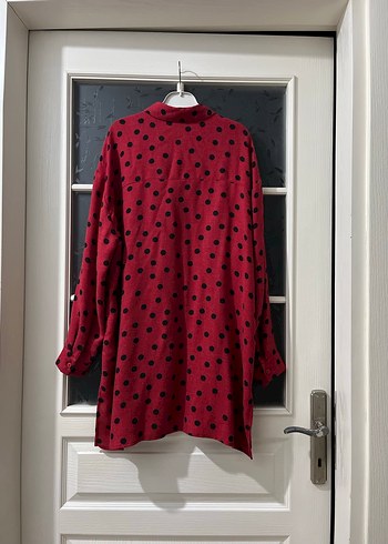 Kırmızı Puantiyeli Uzun Kollu Kadın Gömlek - Görsel 4