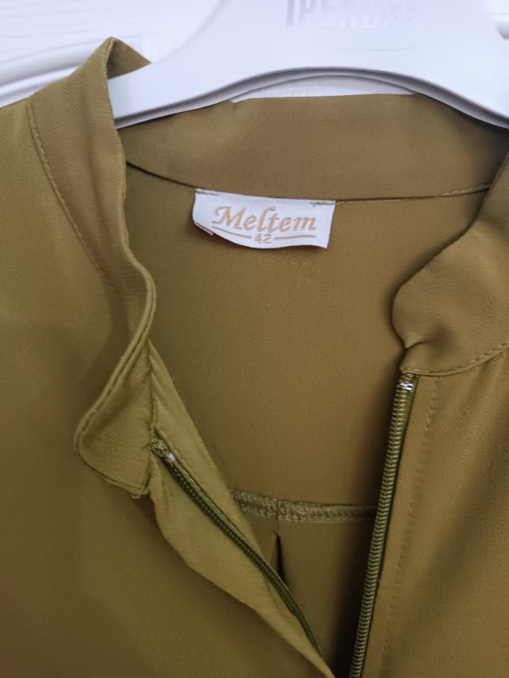 Kadın Haki Uzun Kollu Fırfırlı Tunik - Görsel 3