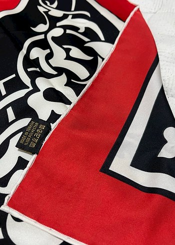 Kırmızı Siyah Desenli Kadın Eşarp - Görsel 5