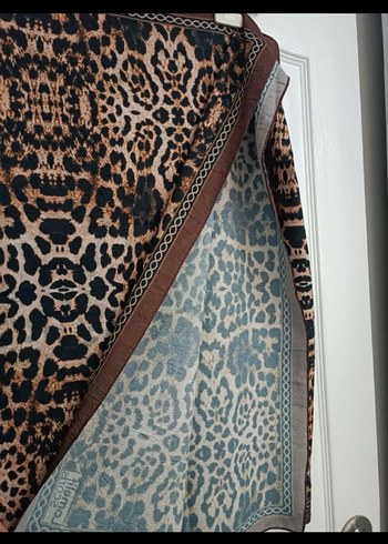 Leopar Desenli Şal - Görsel 3